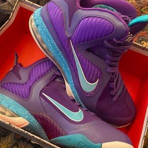 Lebron 9 summit lake